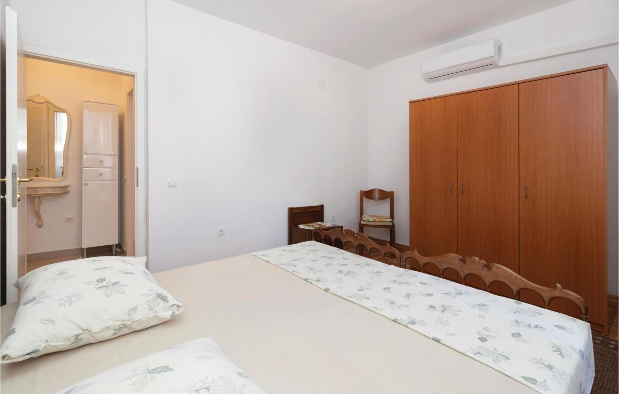 1 Bedroom Stunning Apartment In Zadar Exterior foto