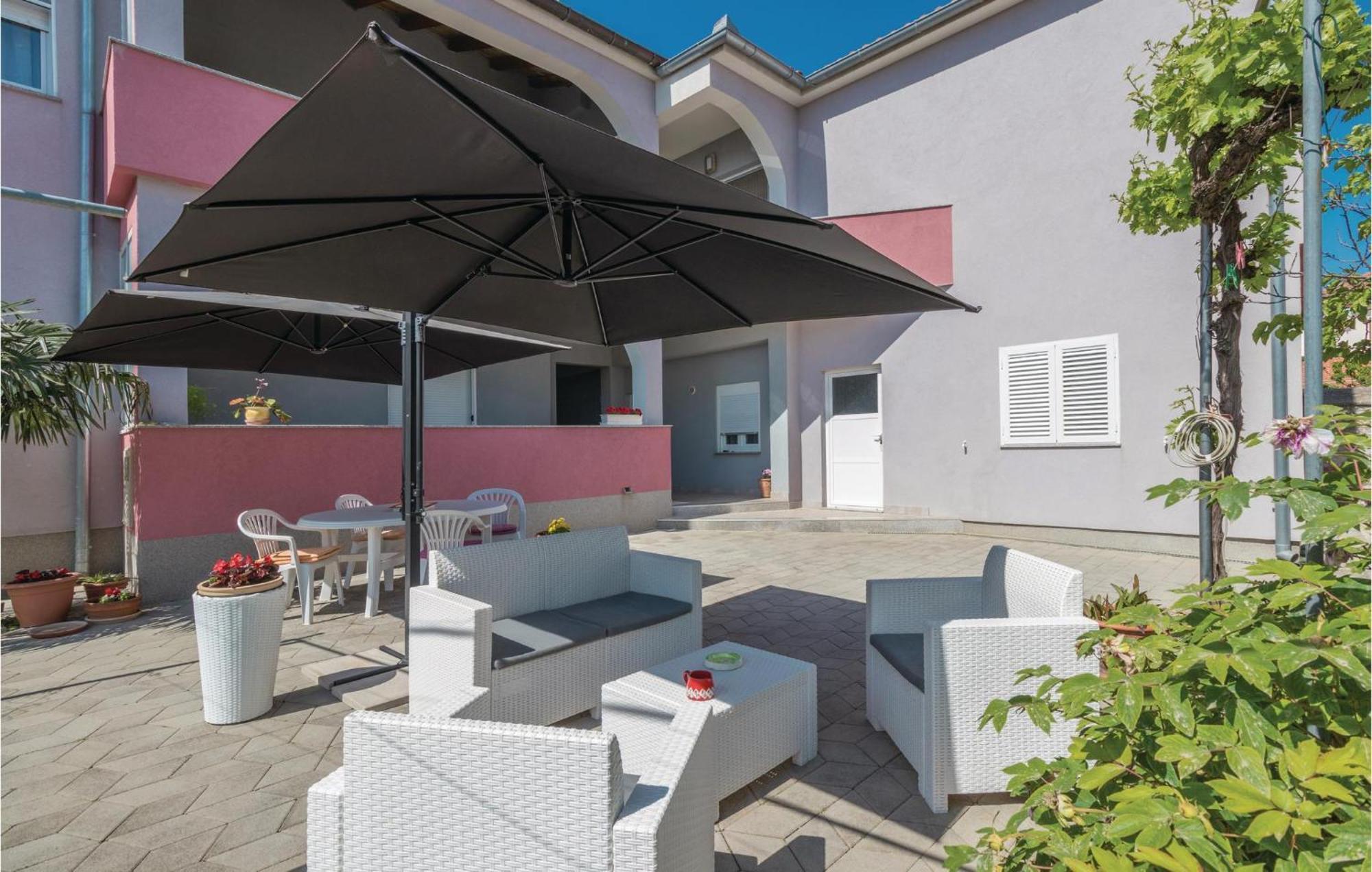 1 Bedroom Stunning Apartment In Zadar Exterior foto